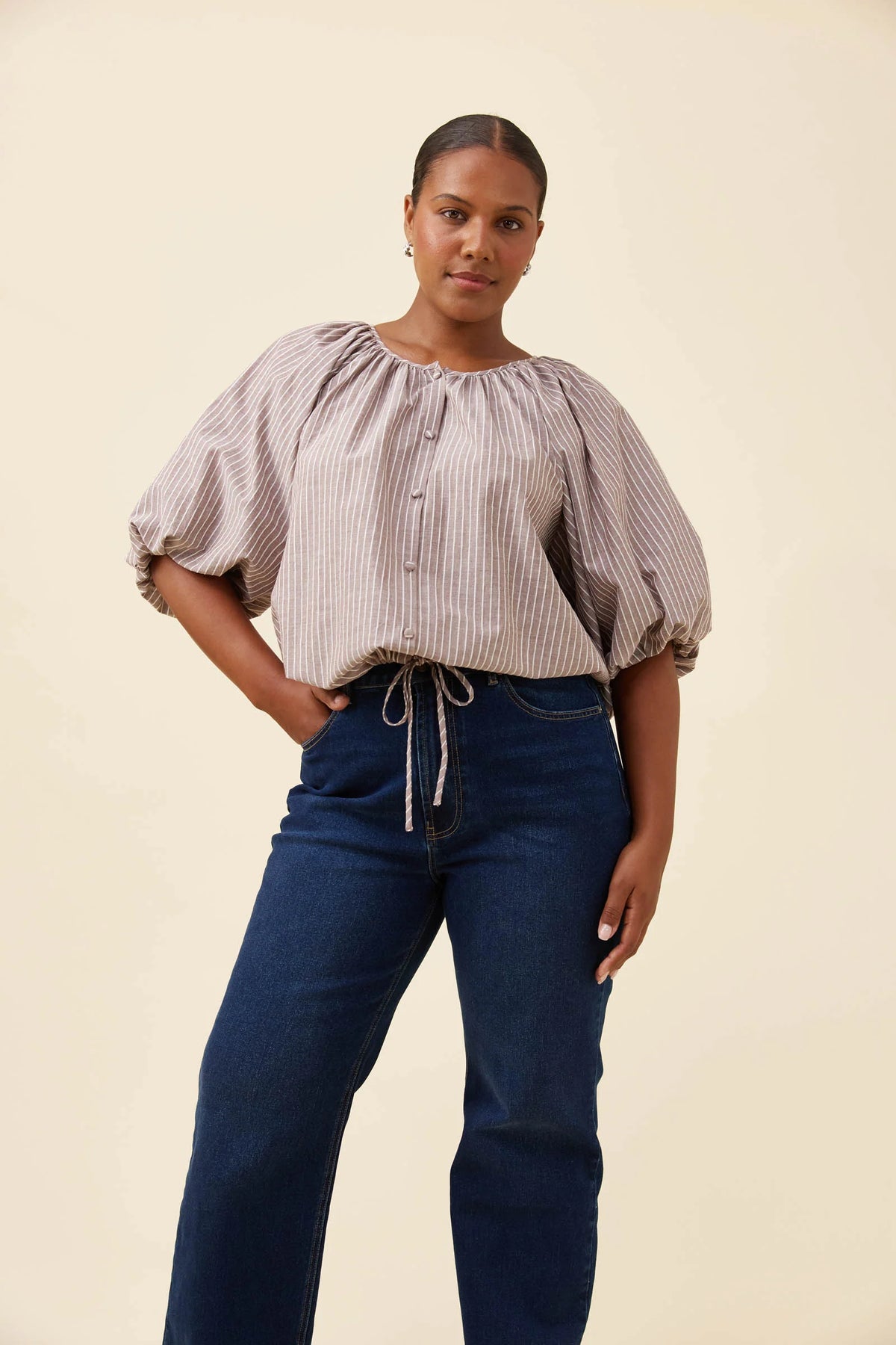 ISLE OF MINE - Lyndell Drawstring Top - Taupe