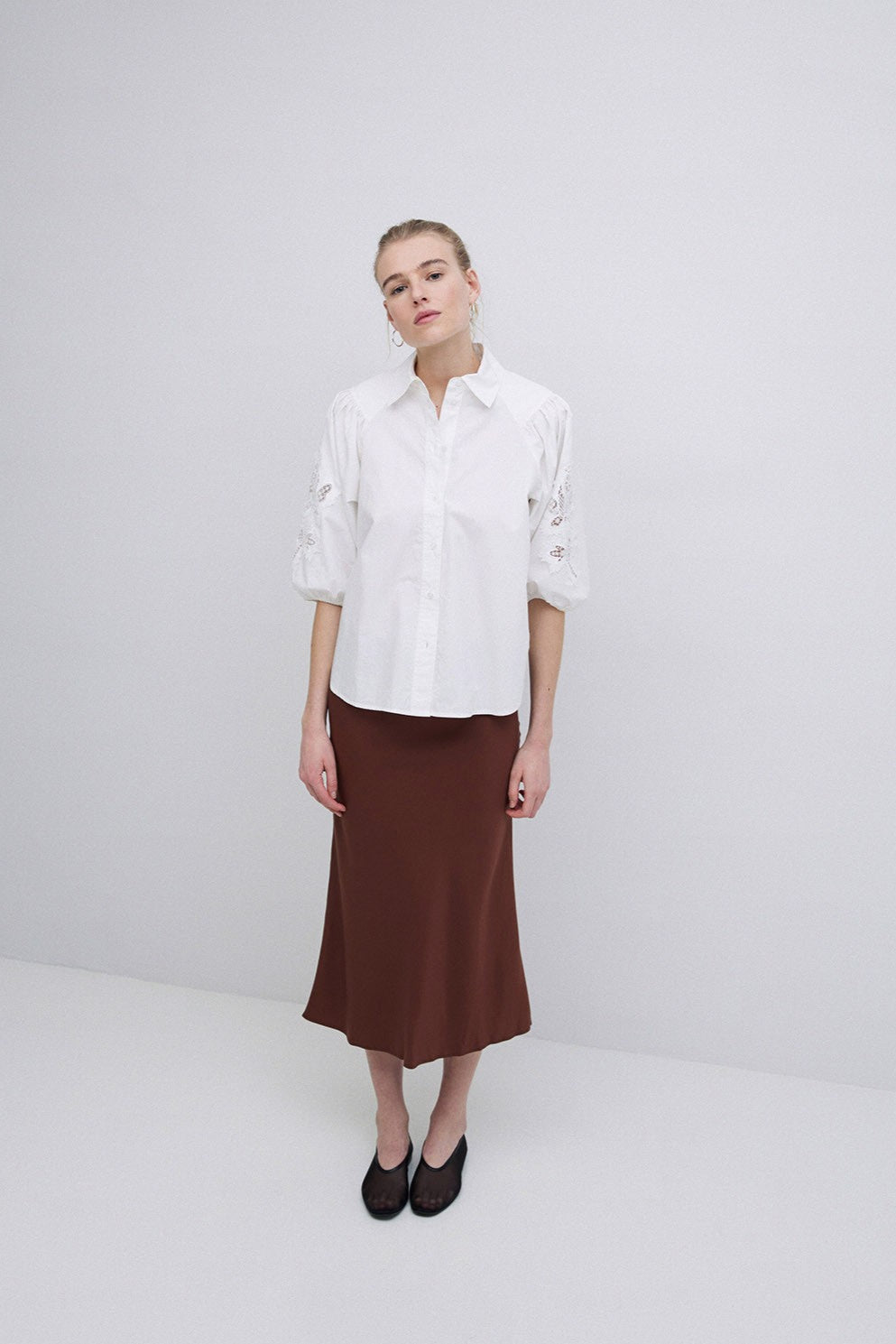 YERSE - White Poplin Lace Edge Shirt