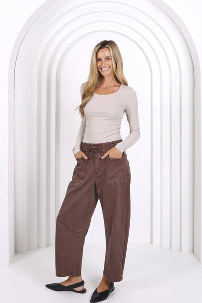 MONACO DENIM - Leo Barrel Jeans - Chocolate