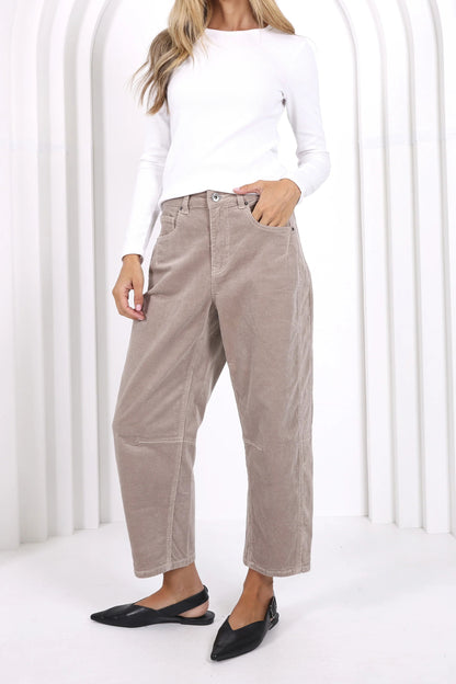 MONACO DENIM - Toni Barrel Cord - Latte